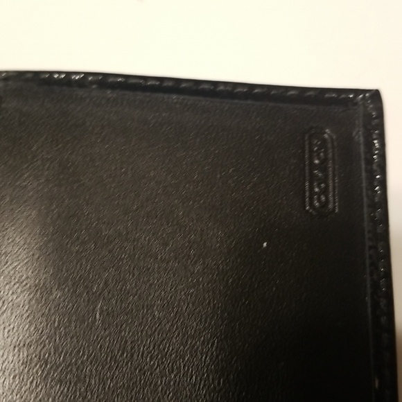 Coach tri fold wallet with matching checkbook - Picture 4 of 6